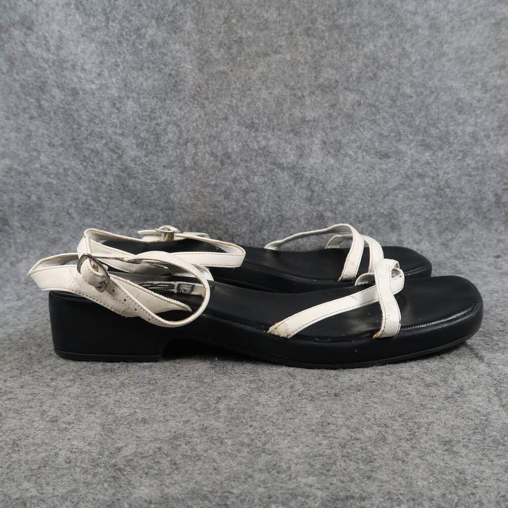 KB Company Shoes Womens 9 Sandal Strappy Block Heel Y2k 90s Open Toe Retro White